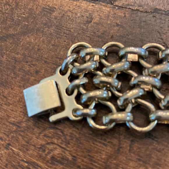 Chain link silver-tone bracelet - Picture 4 of 7